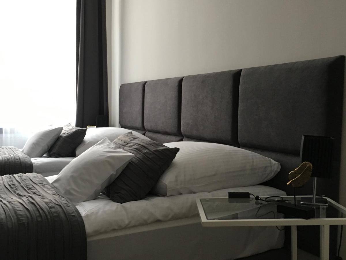 Rezydencja Marzec Gniezno Ngoại thất bức ảnh