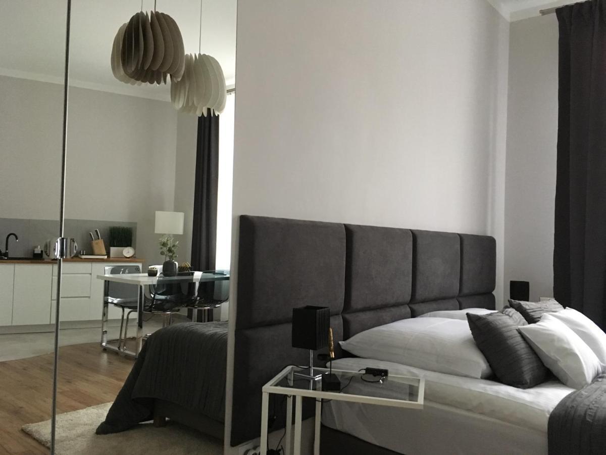 Rezydencja Marzec Gniezno Ngoại thất bức ảnh