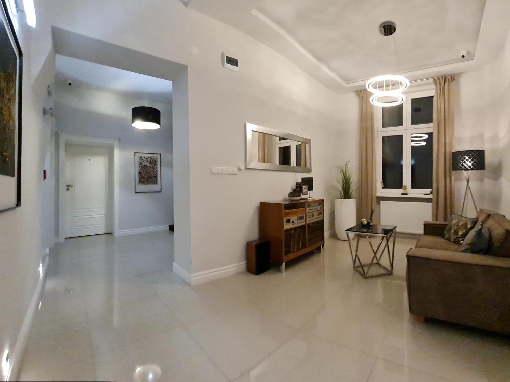 Rezydencja Marzec Gniezno Ngoại thất bức ảnh